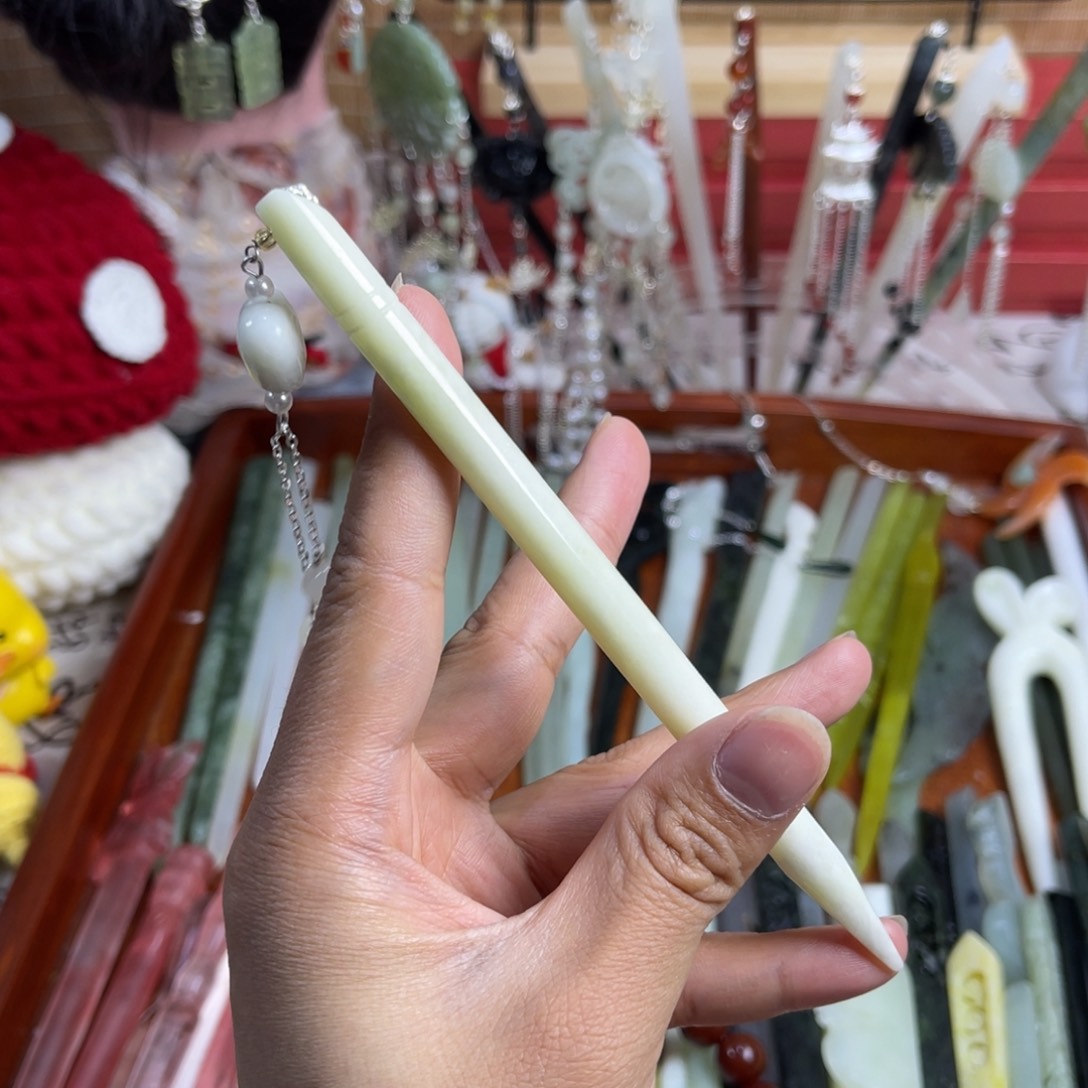 蛇纹石玉发饰未镶嵌