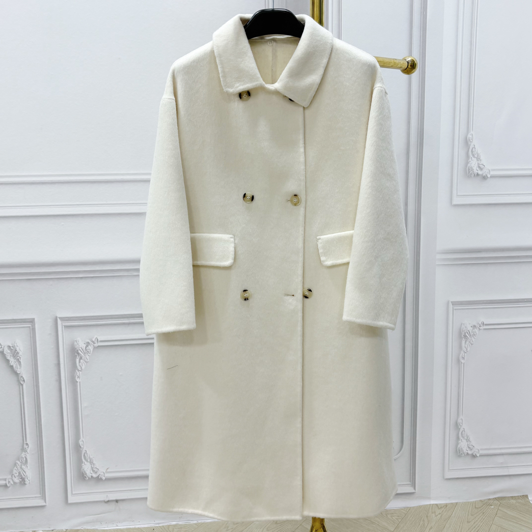  25款新款秋冬白色娃娃领长外套