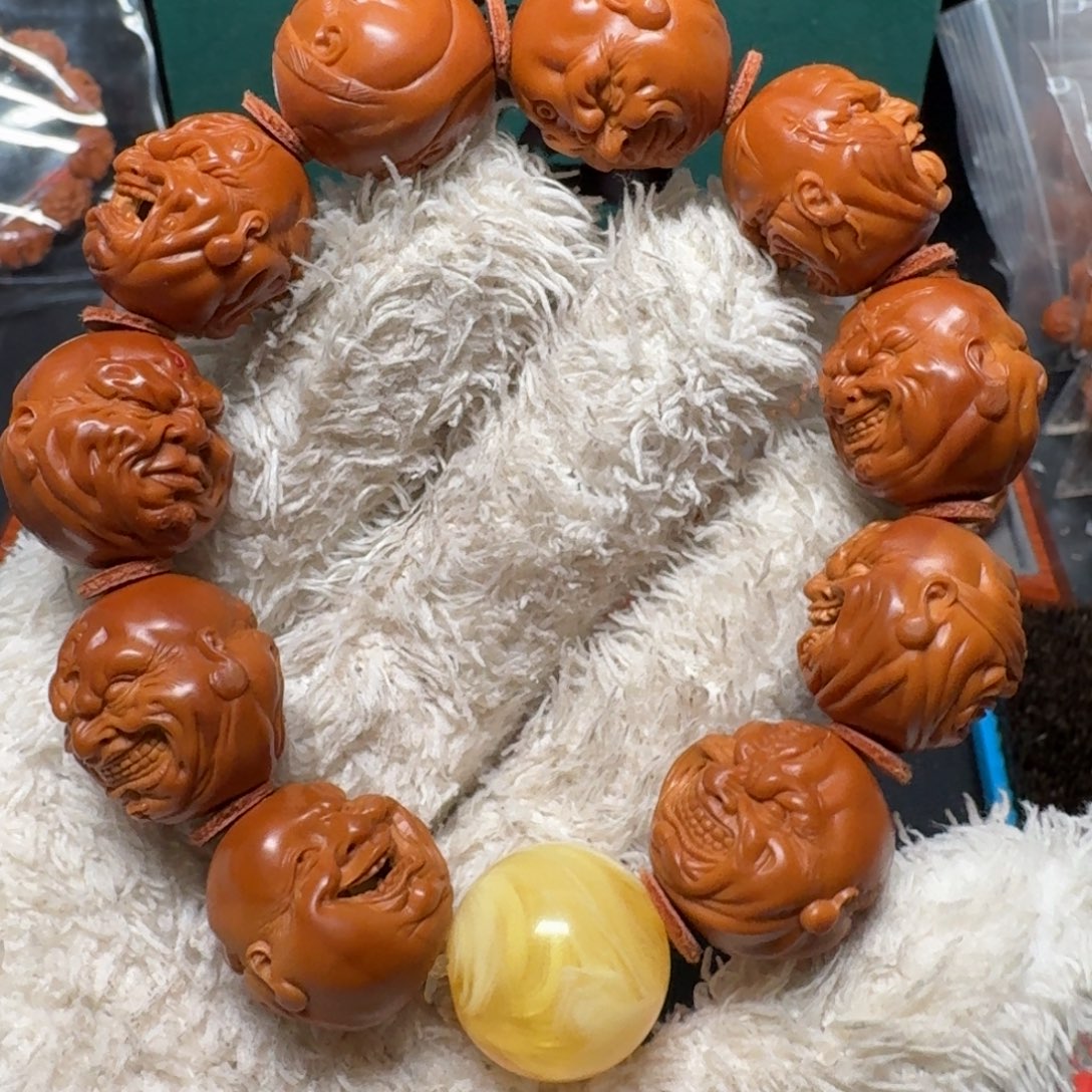 段***王吊坠橄榄核橄榄核