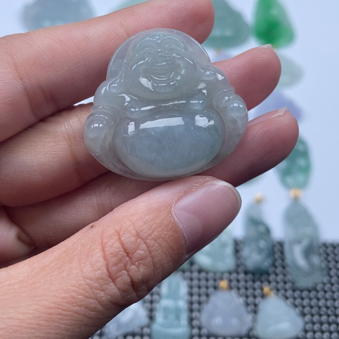 翡翠未镶嵌颈饰佛公