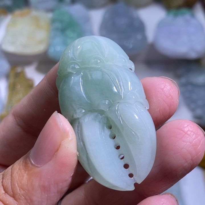 【闪购商品】颈饰未镶嵌翡翠螃蟹