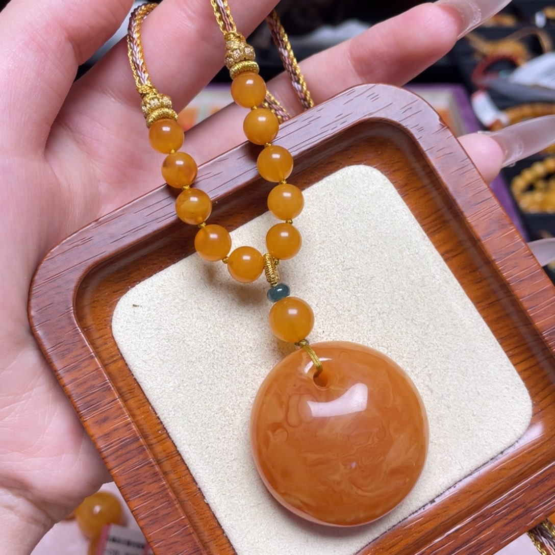 未镶嵌颈饰蜜蜡项链