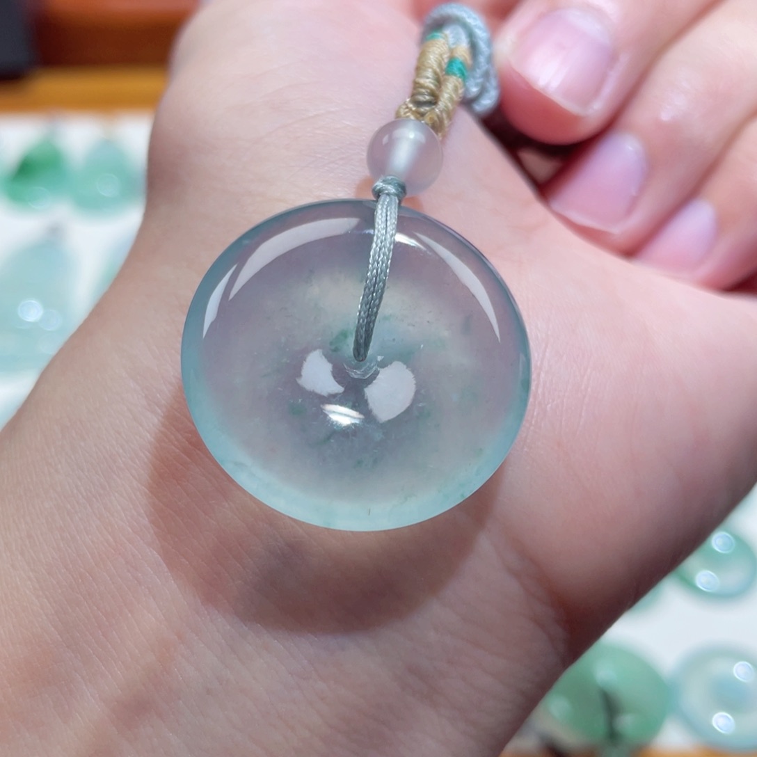 翡翠未镶嵌颈饰扣子