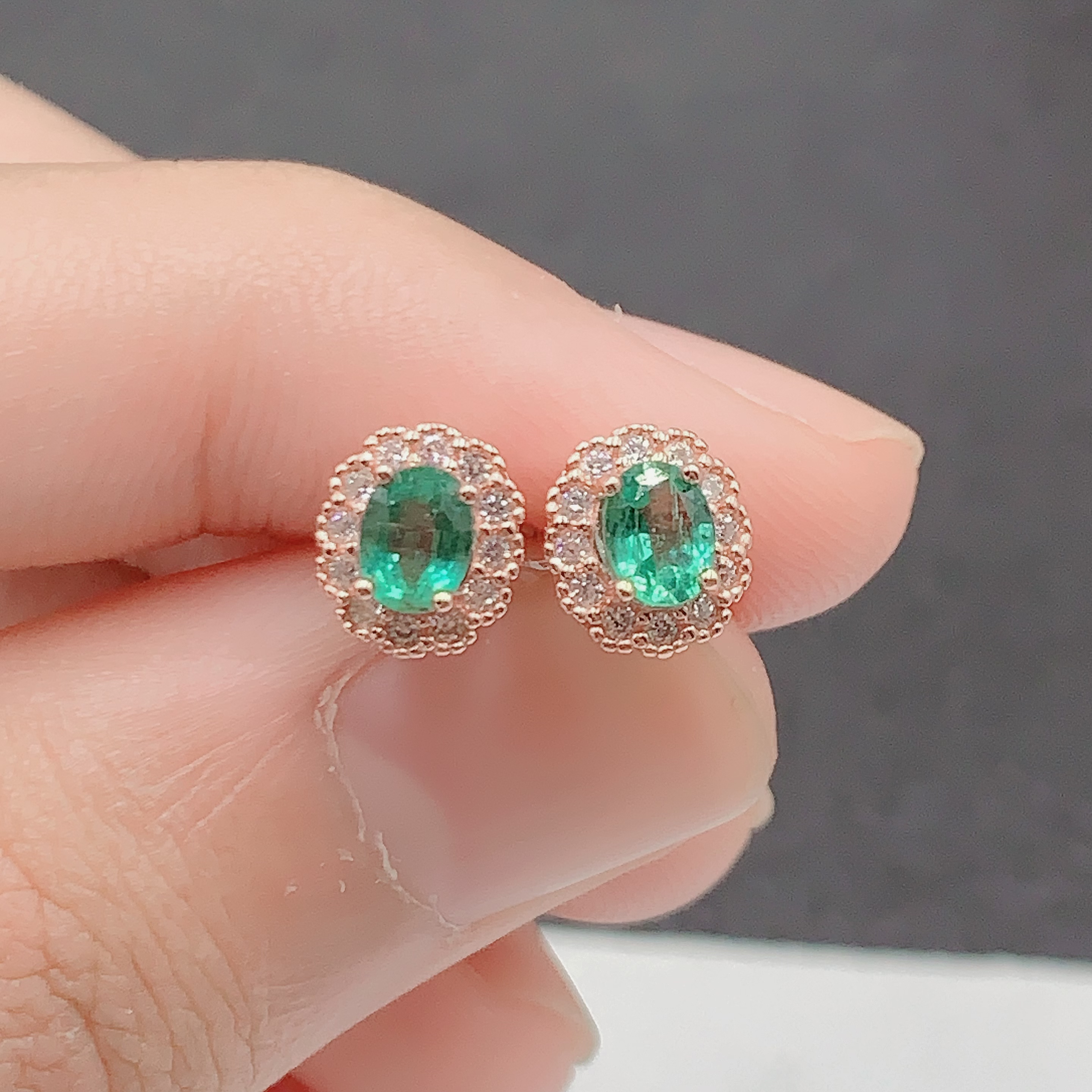 s925银天然祖母绿花边耳钉4x5精致百搭