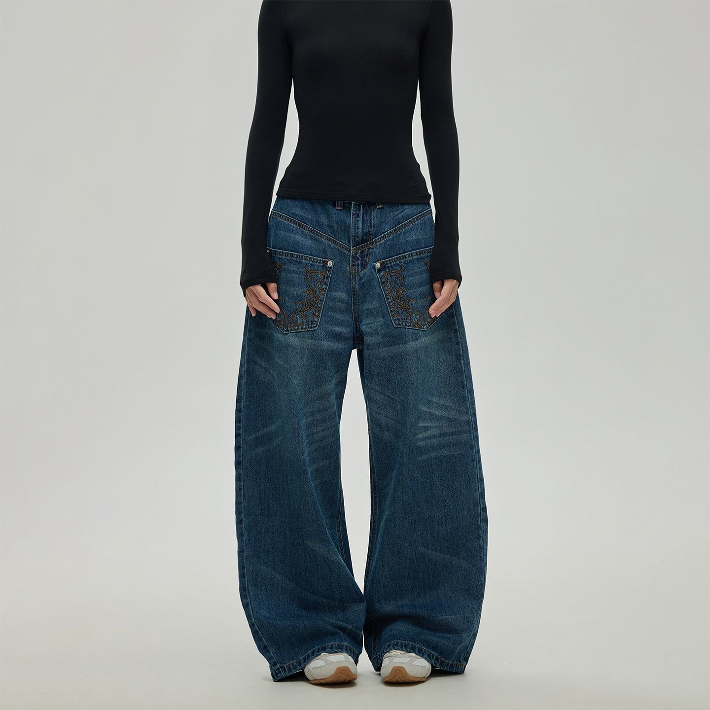 美式高街反穿错位解构刺绣牛仔裤小众复古设计感宽松休闲弯刀裤子