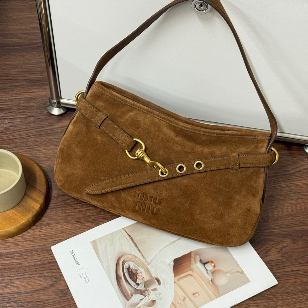 95新 MIU MIU/缪缪 Miumiu 橡木棕 麂皮 aventure腋下/655193051