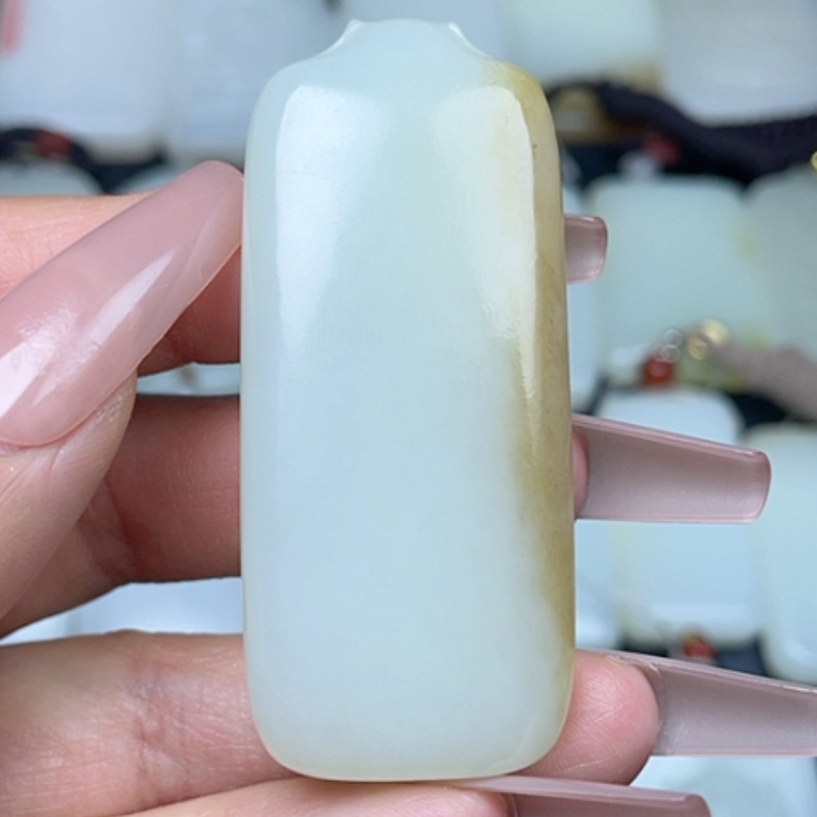 【闪购商品】颈饰未镶嵌和田玉