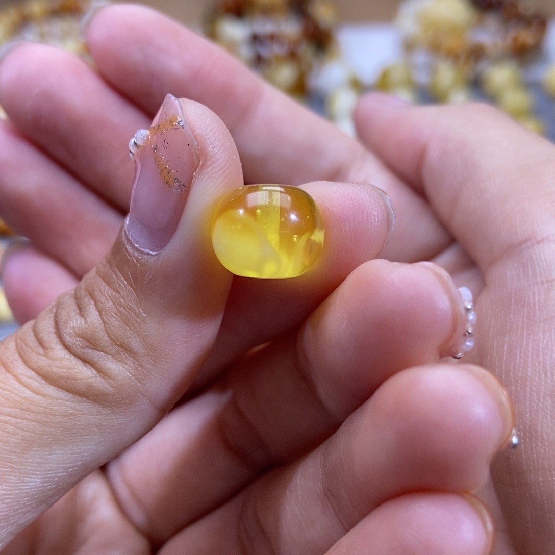 琥珀珠宝奇石未镶嵌11.6