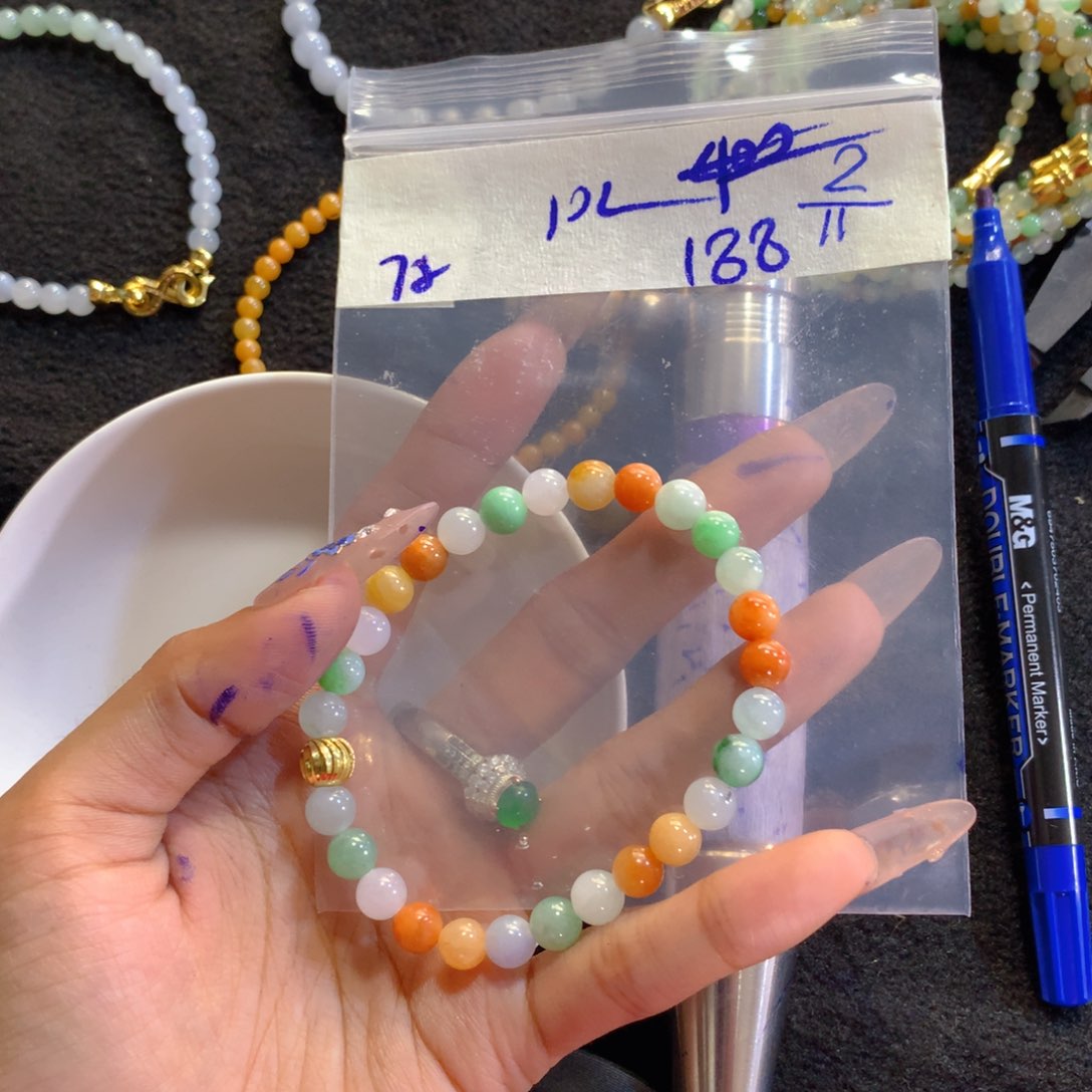 未镶嵌定制翡翠天然缅甸翡翠多样性