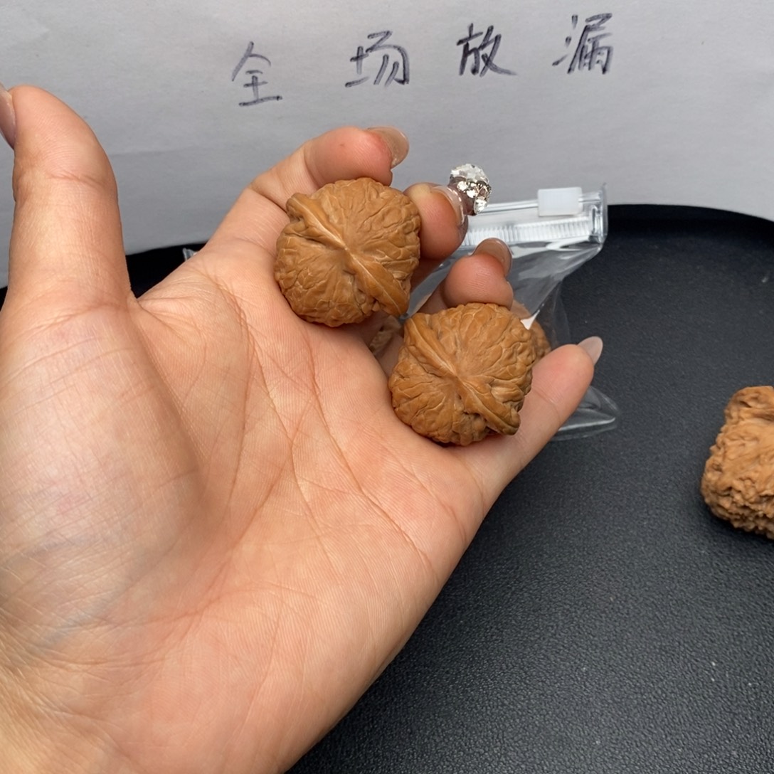 一***。把件文玩核桃乾隆磨