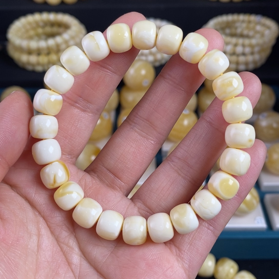 未镶嵌蜜蜡珠宝奇石