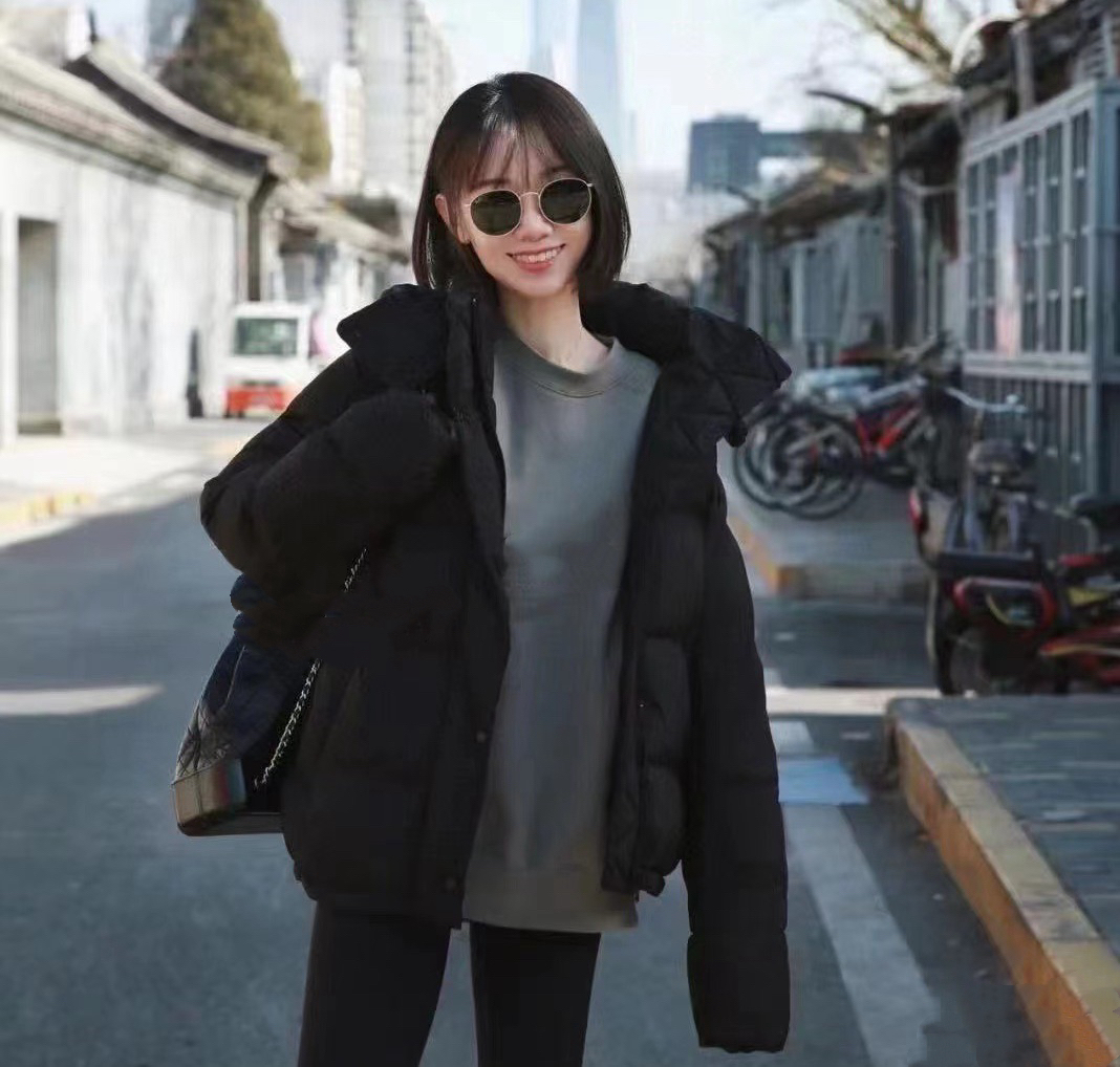 064款厚短款女款极简风保暖宽松连帽