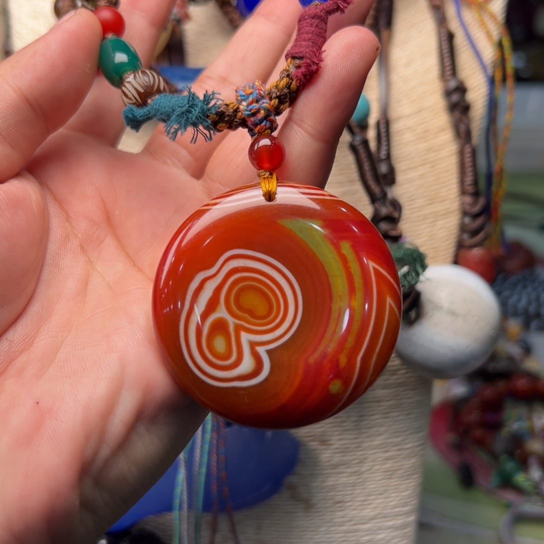 玛瑙/玉髓颈饰未镶嵌