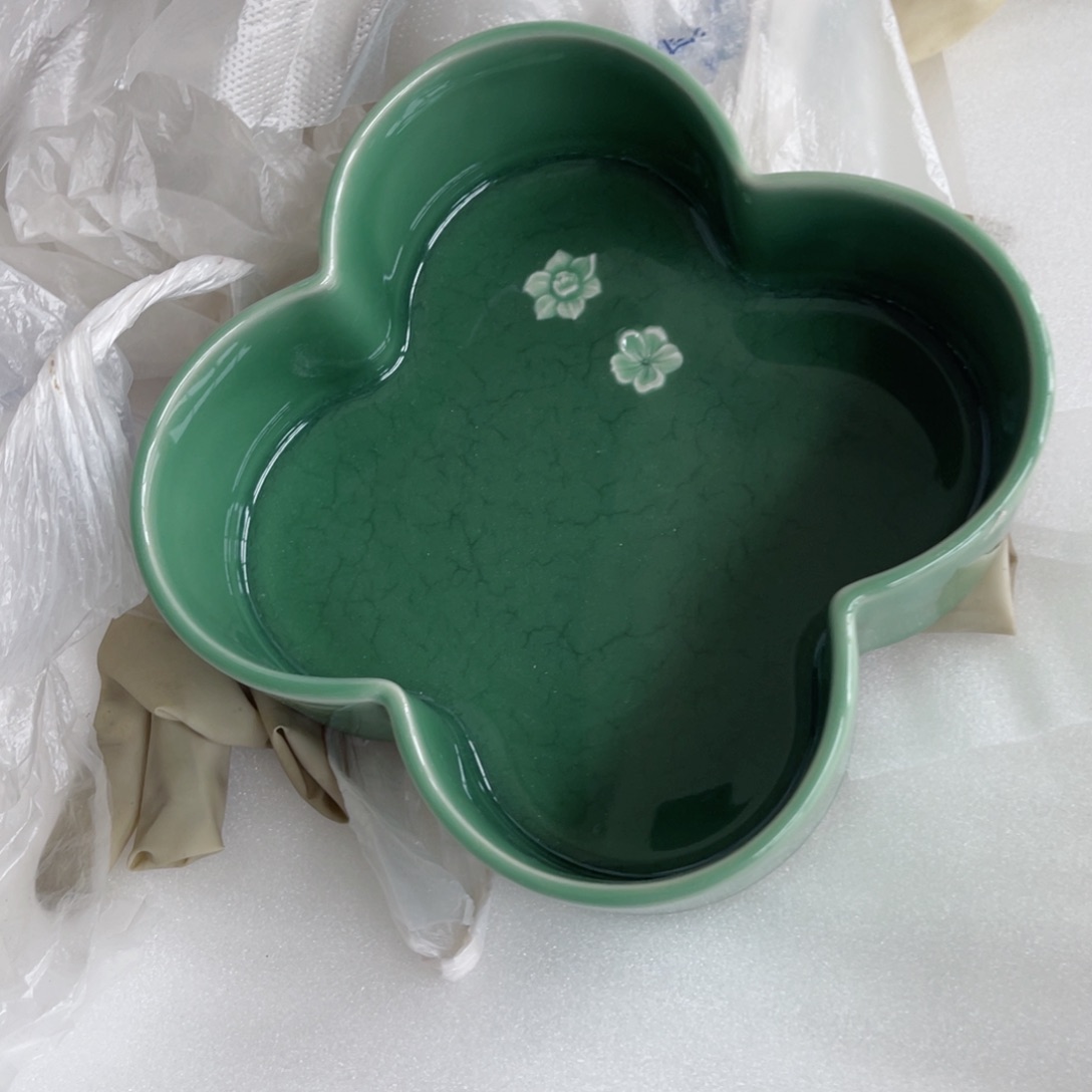 瓷片哈哈哈哈哈哈哈哈呵呵