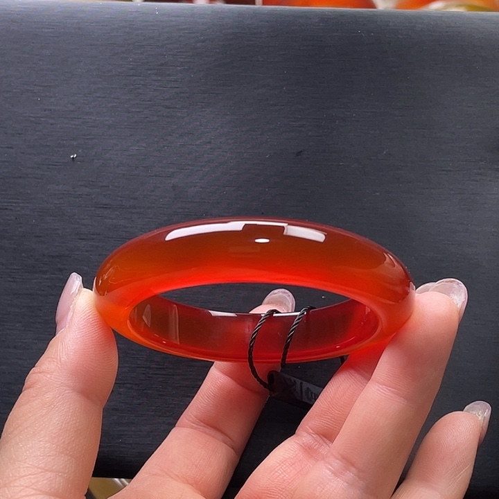 玛瑙/玉髓未镶嵌手镯56.8