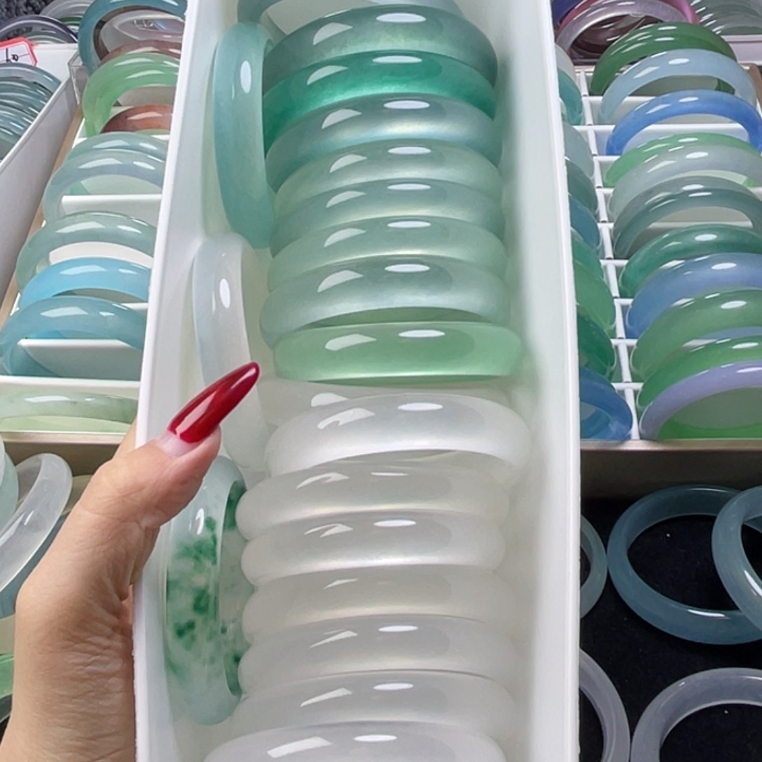 石英质玉手镯未镶嵌@***猫