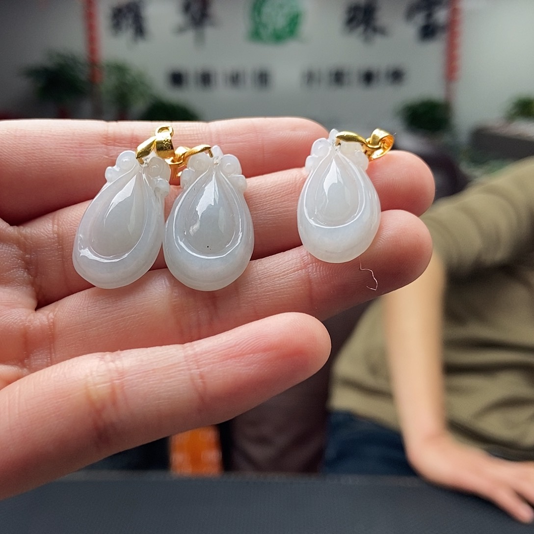 翡翠颈饰未镶嵌颜色多样性发拍一发一