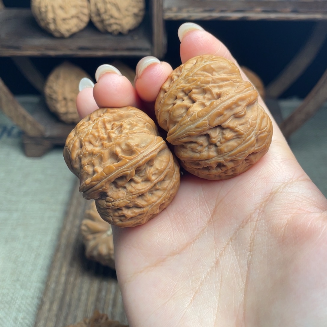 沐***行吊坠文玩核桃元宝41 全品白茬