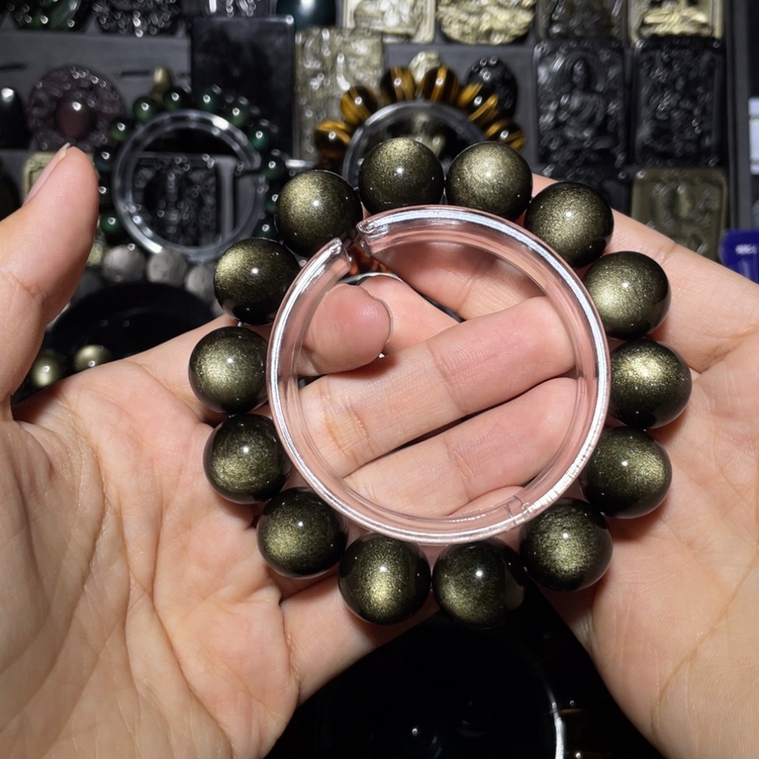 陈***c黑曜岩未镶嵌手链