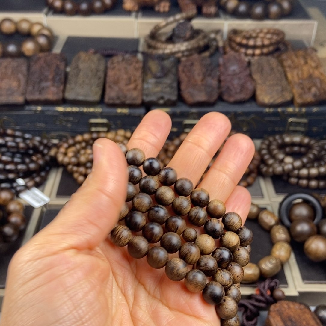 沉香手串神**马越南芽庄白棋玉化虎斑留疤