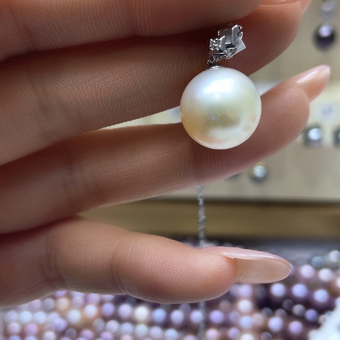 海水珍珠颈饰18K金镶嵌