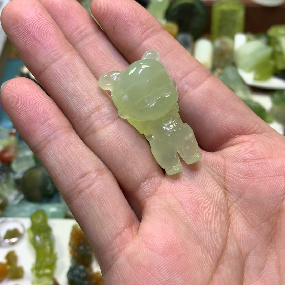 岫玉颈饰未镶嵌哪吒