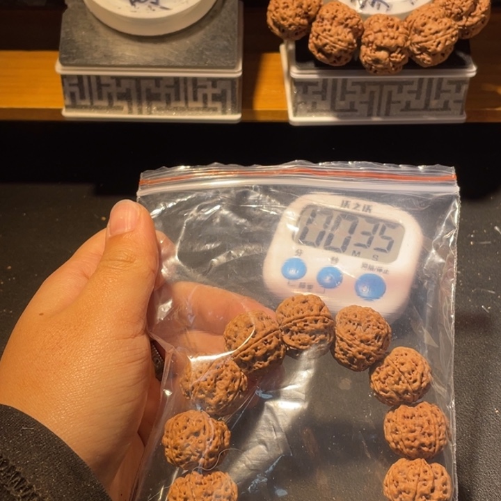 1***1金刚菩提手串这个