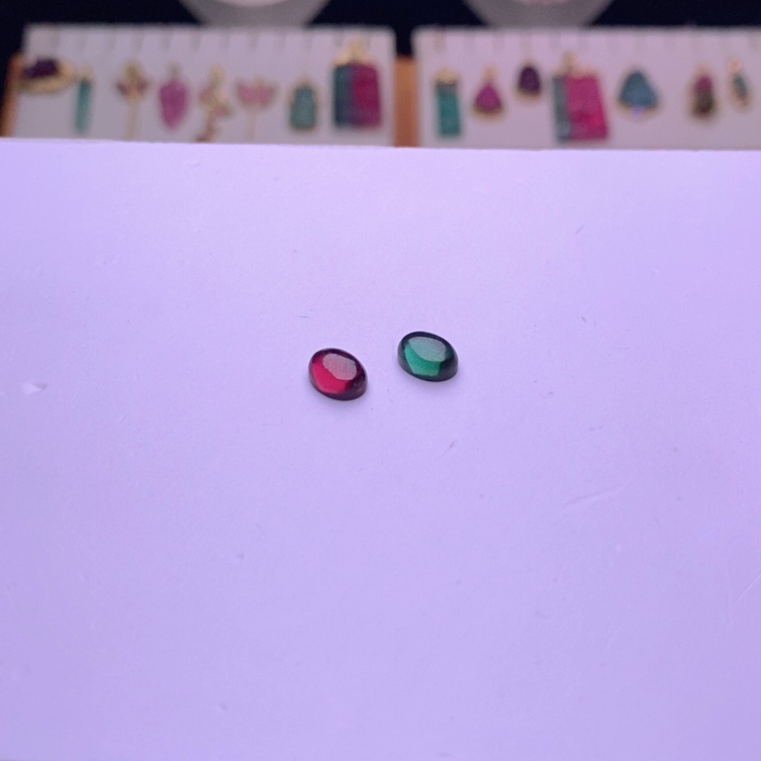 碧玺未镶嵌一对戒面m