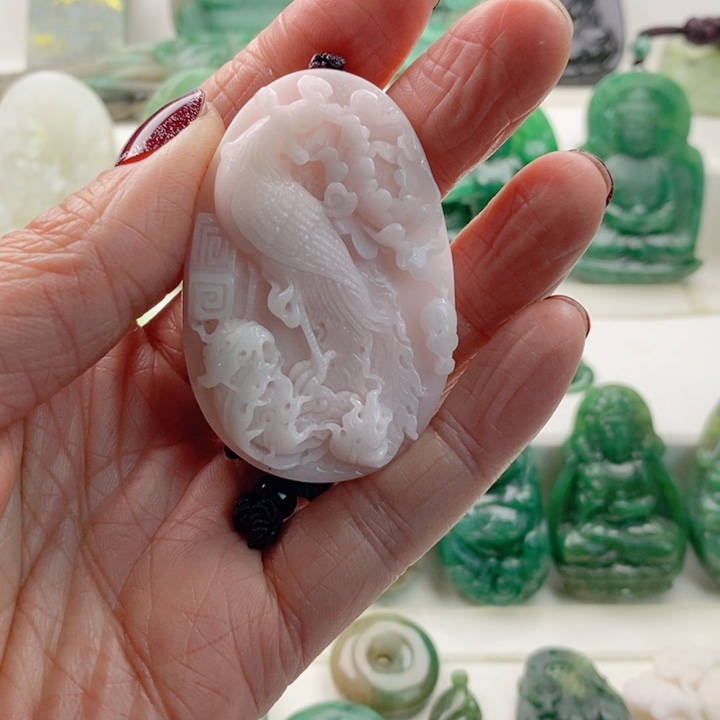 独山玉未镶嵌颈饰