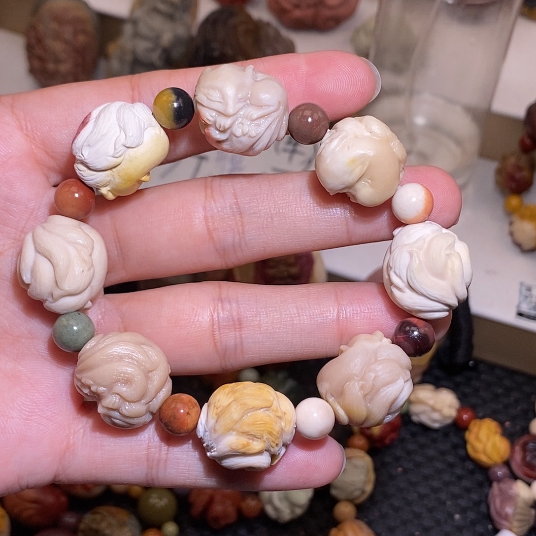 石英质玉（阿拉善玉）未镶嵌手链