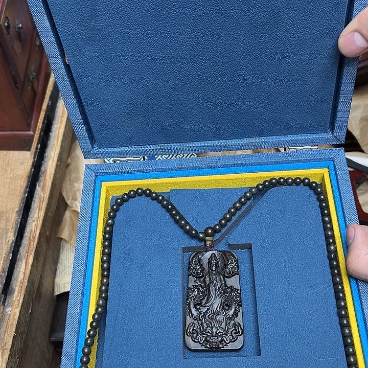 大叶紫檀（黑酸枝木类）