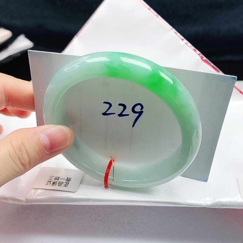 【闪购商品】翡翠未镶嵌手镯天然缅甸a货手镯58