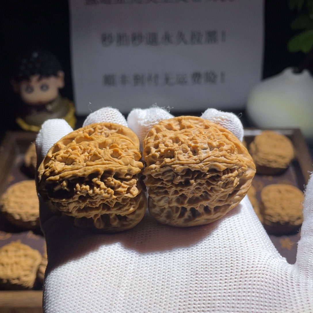 头****吊坠文玩核桃核桃