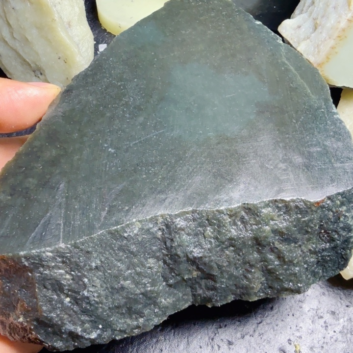 和田玉（糖玉）未镶嵌珠宝奇石