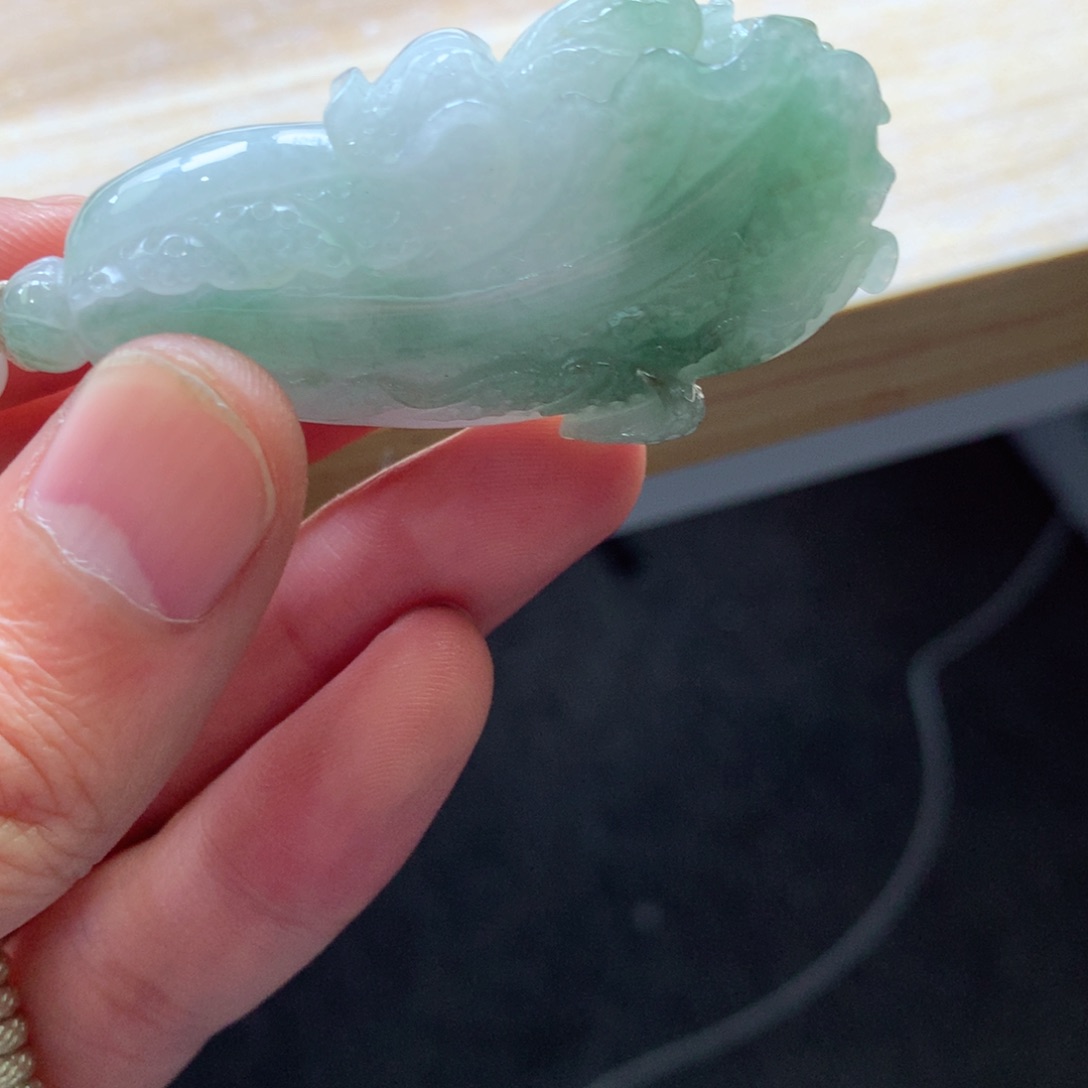 翡翠颈饰未镶嵌吊坠