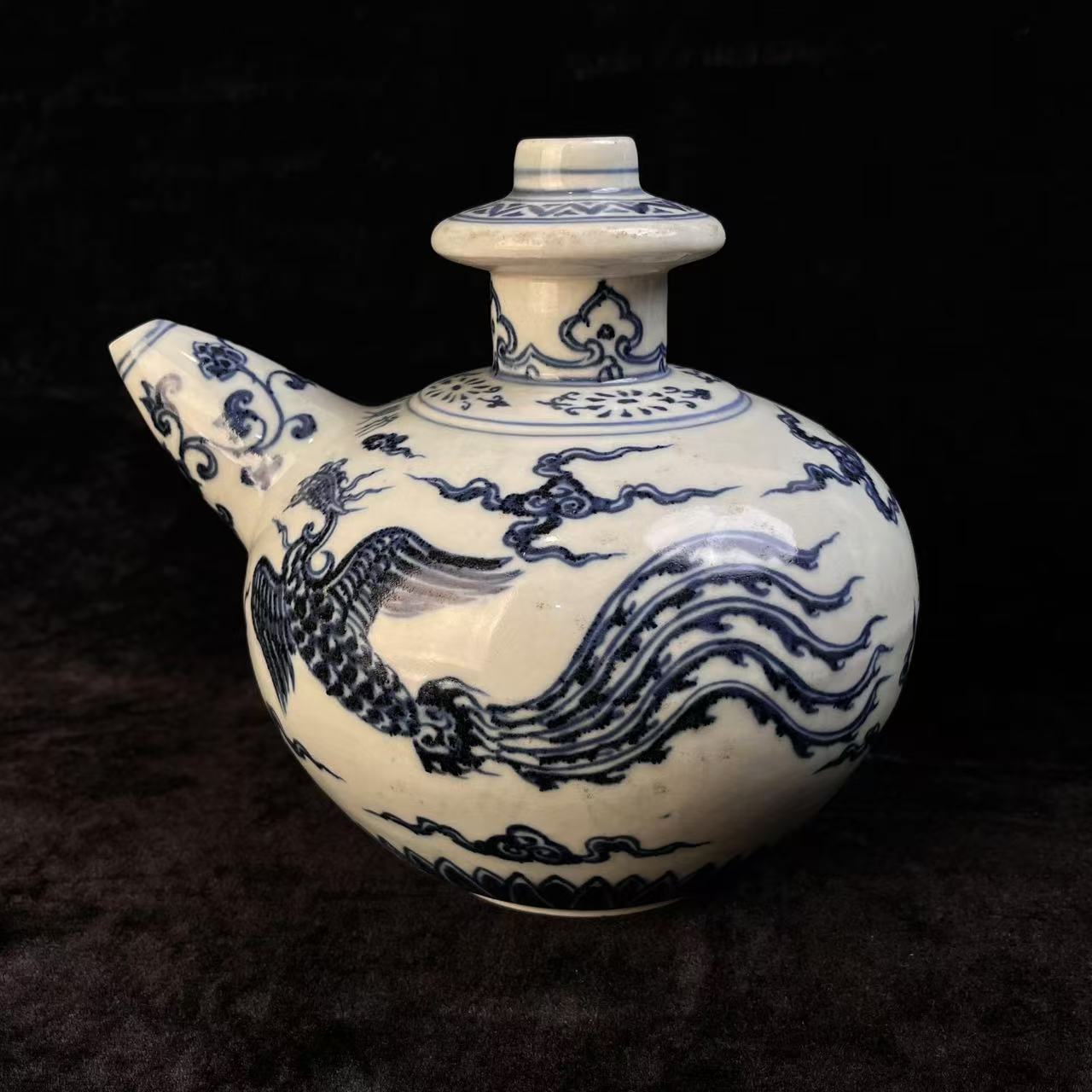 明代时期青花凤纹壶