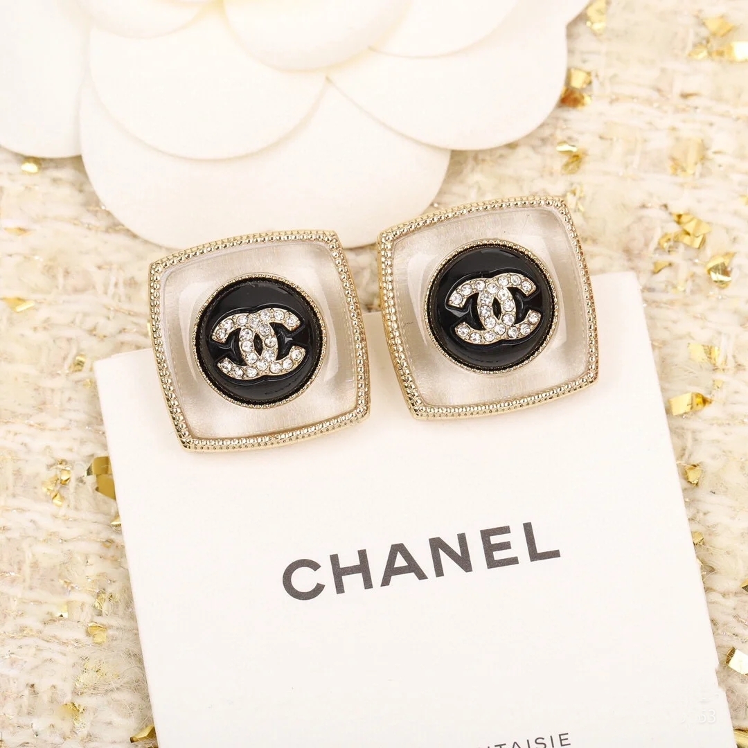 未使用 Chanel/香奈儿 耳钉方糖精致时尚