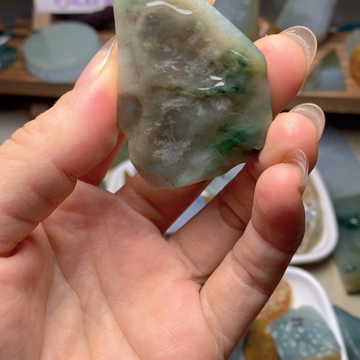 翡翠未镶嵌颈饰天然
