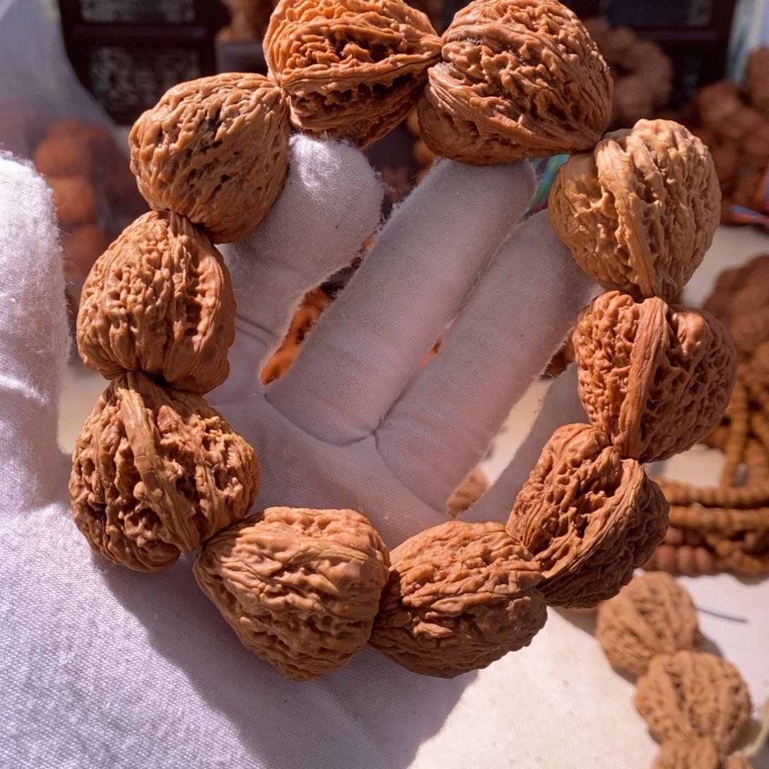 手串文玩核桃a****6…………