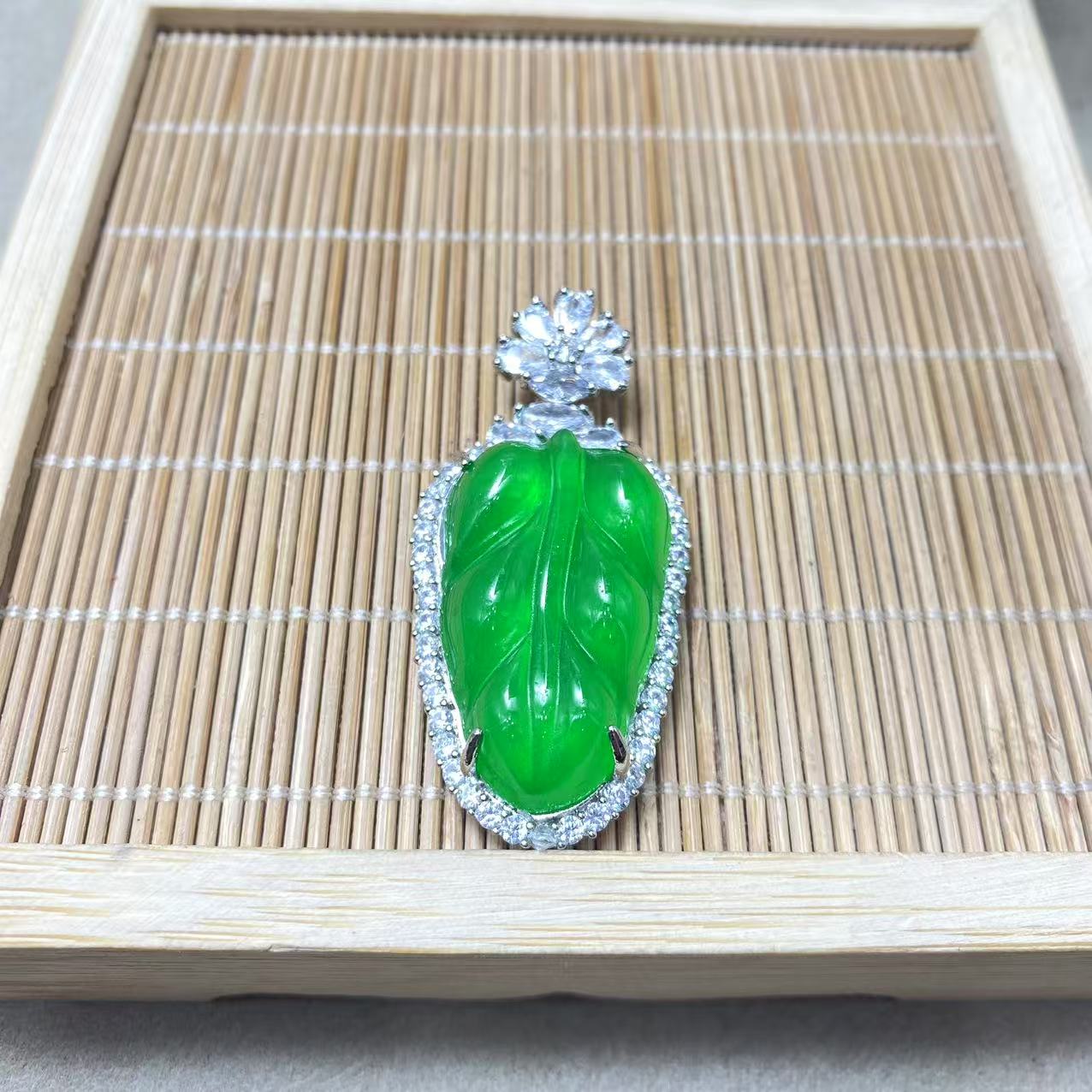 天然非洲翠树叶吊坠-v687-多样性发一