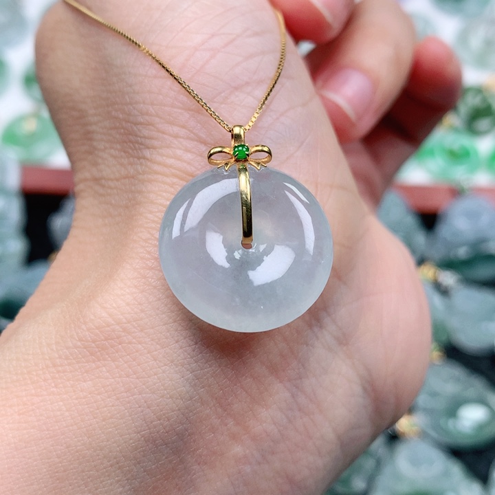 翡翠吊坠(不含链)18K金镶嵌