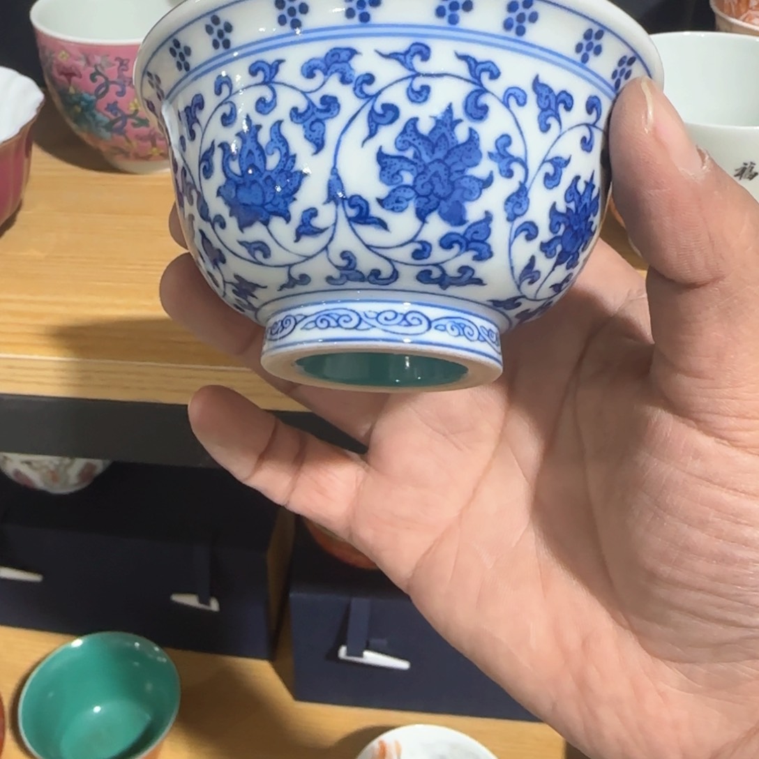 瓷片瓷器和瓷器中出土大量