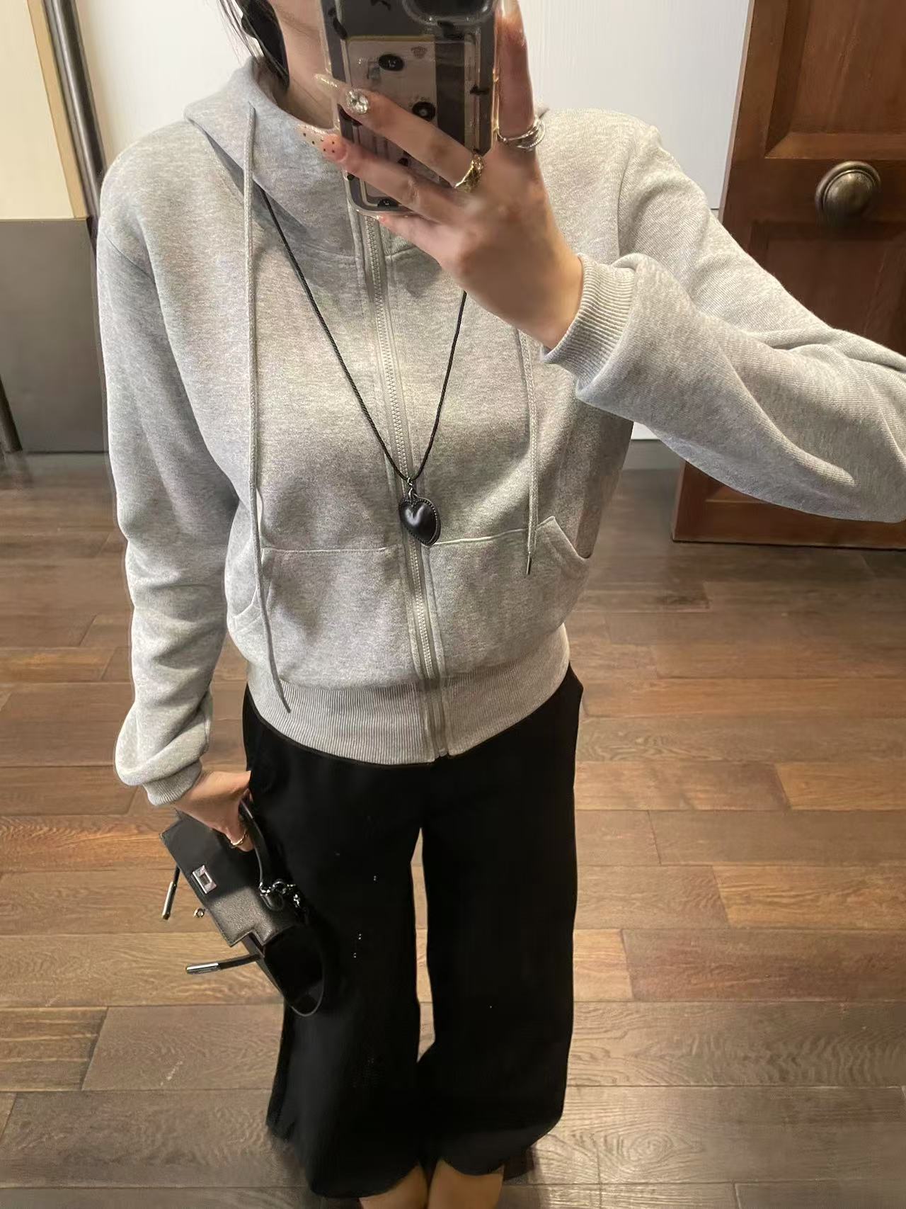 微胖显瘦百搭正肩抽绳连帽卫衣女大宽边收腰显瘦外套上衣