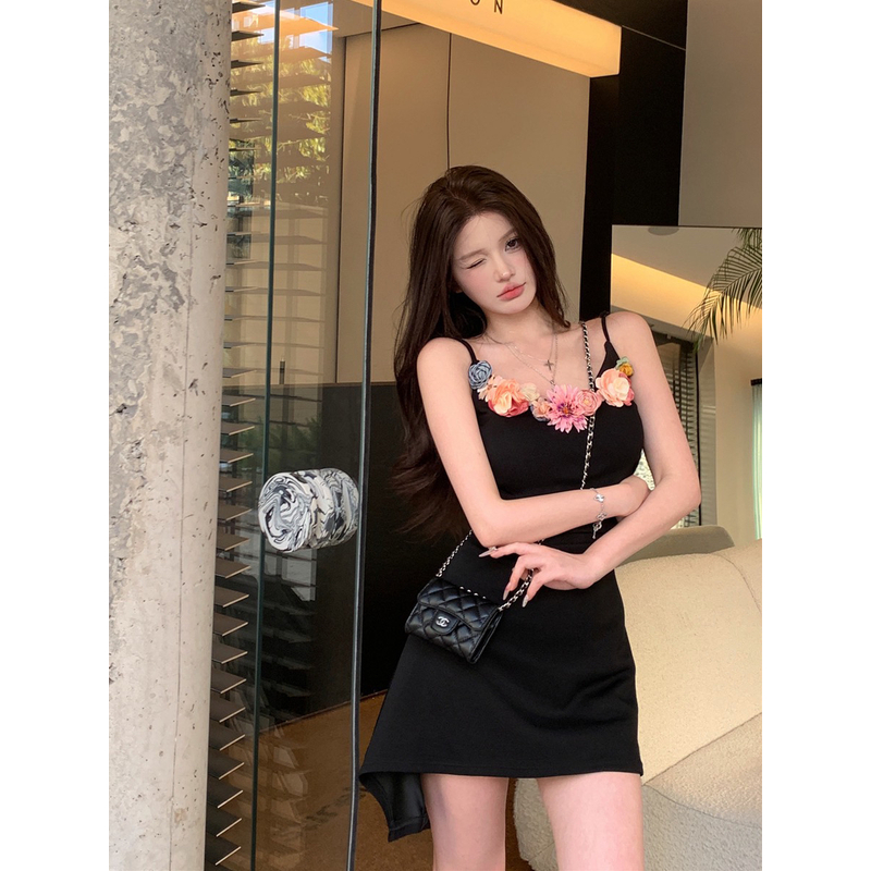 【桃花朵朵】定制花朵重工V领带胸垫收腰显瘦下摆双侧不规则吊带裙