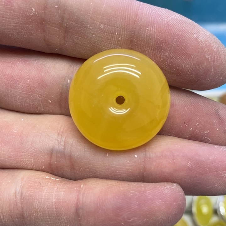 蜜蜡裸石未镶嵌吊坠