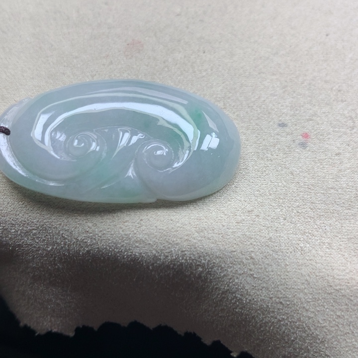 翡翠颈饰未镶嵌吊坠