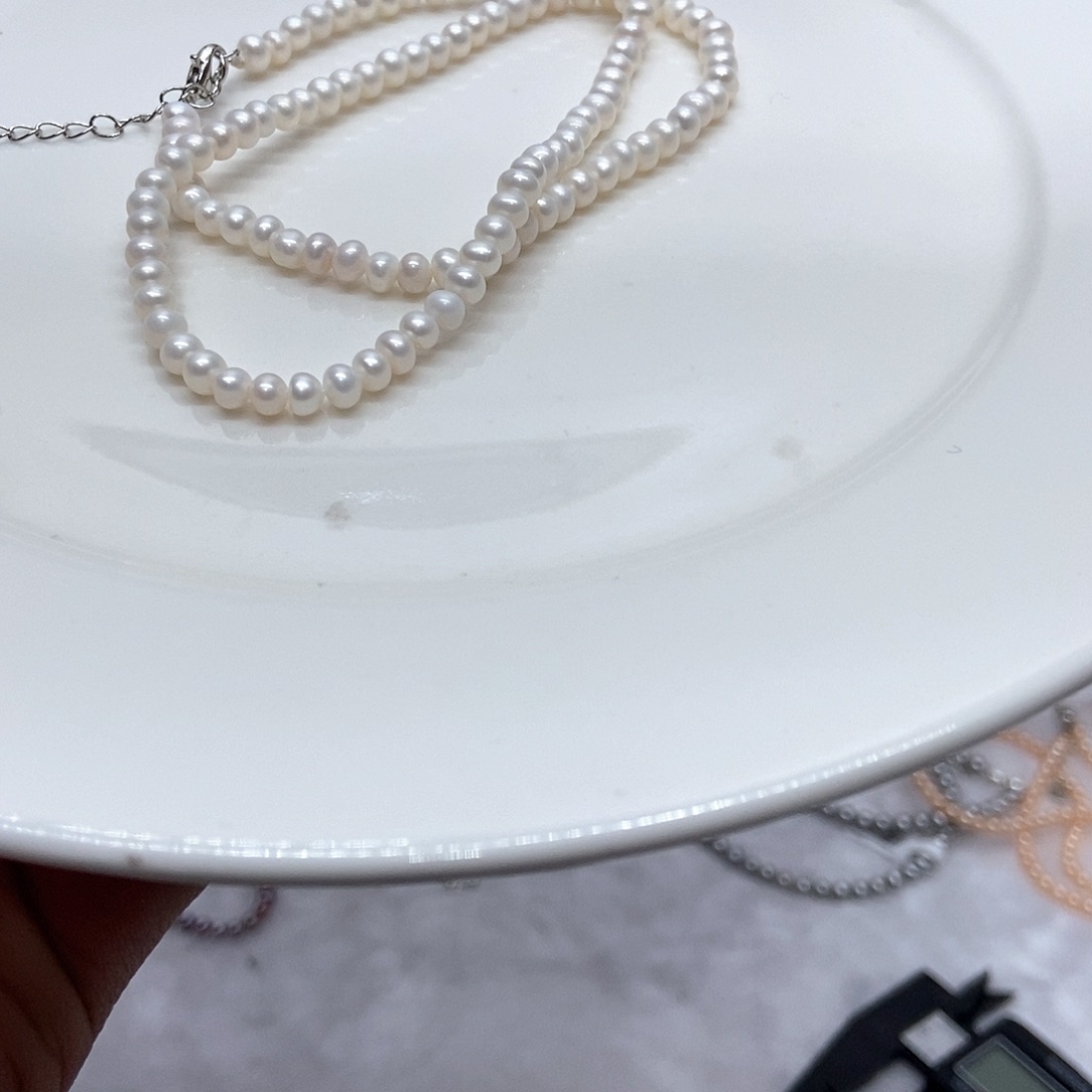 淡水珍珠颈饰合金