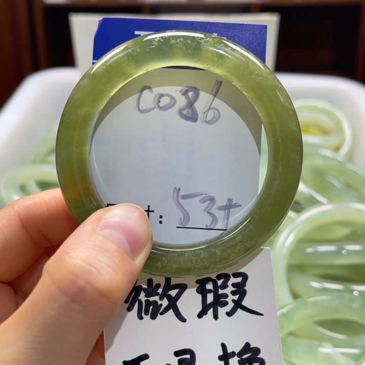 岫玉未镶嵌手镯手镯