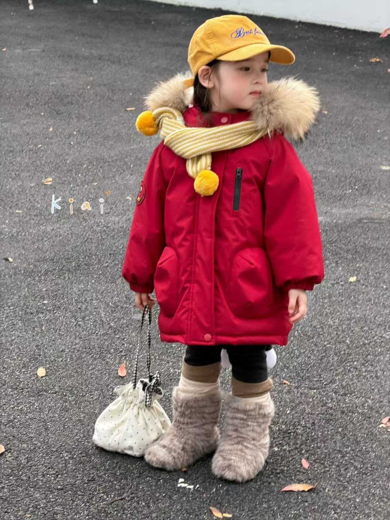 kiai2025品牌羽绒服红色冲锋衣户外                            