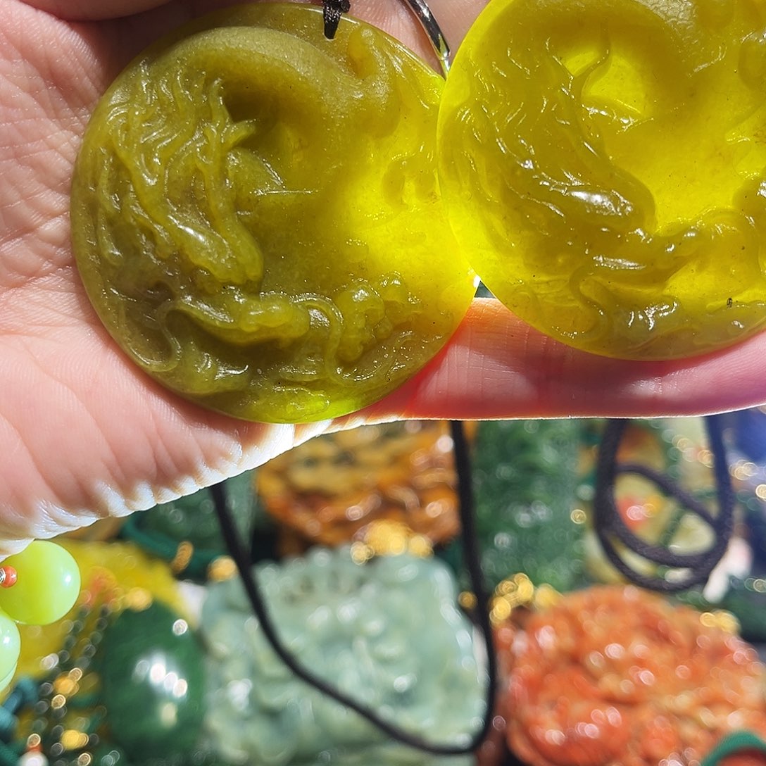 未镶嵌岫玉毛衣链